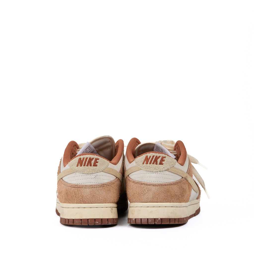 Nike Dunk Low Medium Curry Size 11 Used