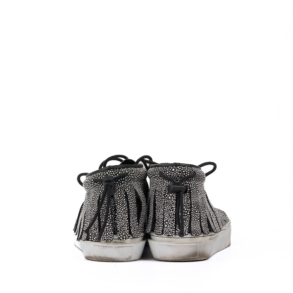 Clear Weather One-O-One Stingray Size 11 Used