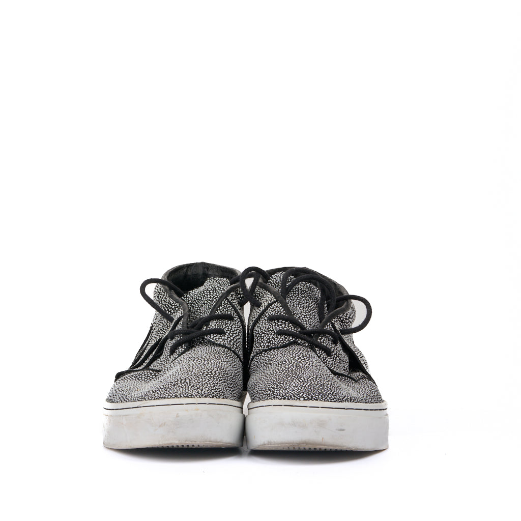 Clear Weather One-O-One Stingray Size 11 Used