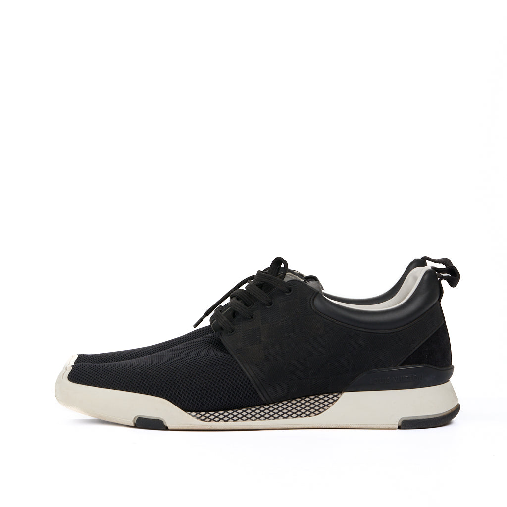 Louis Vuitton Fastlane Black Size 11 Used