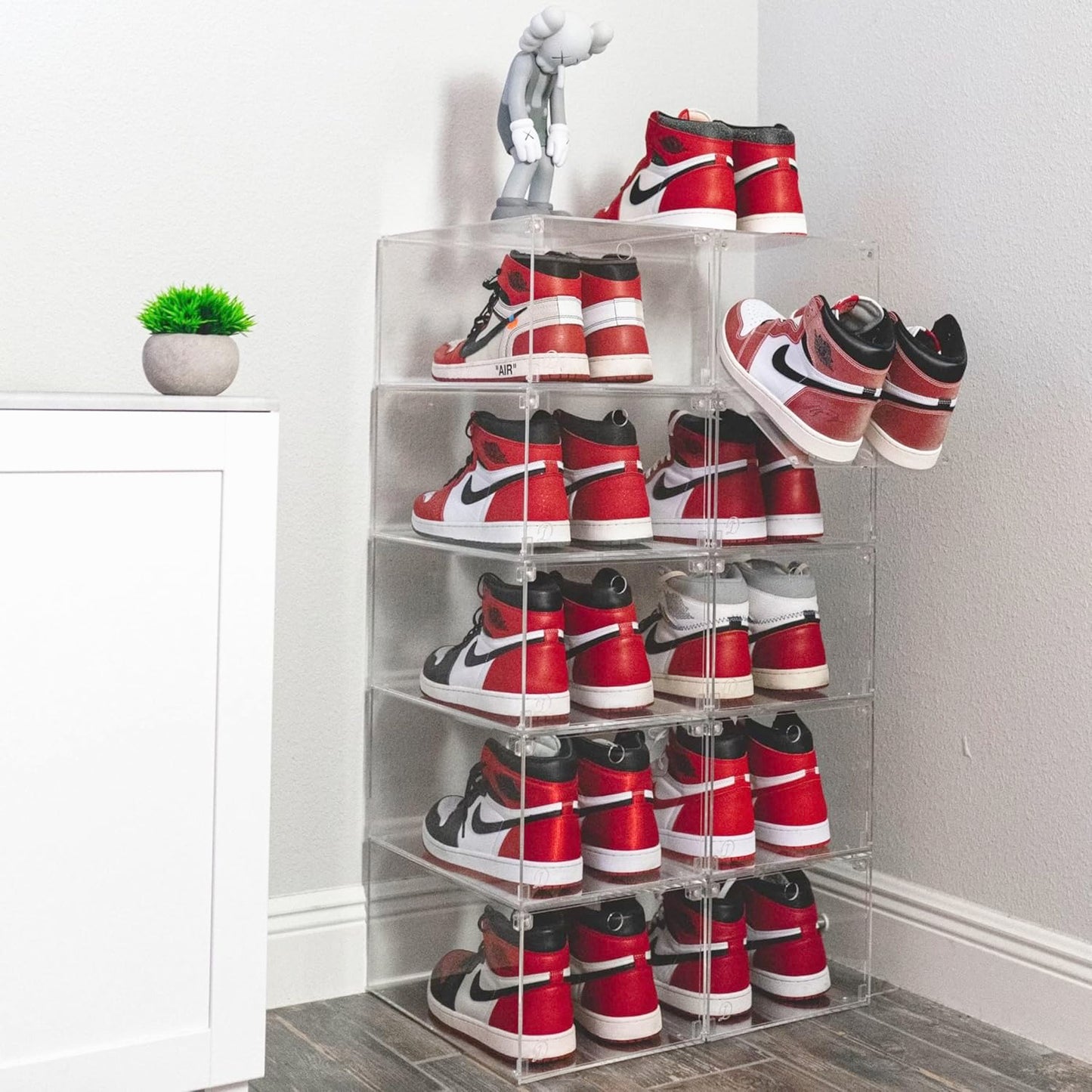 LOOKSEE DESIGNS ACRYLIC SNEAKER DISPLAY CASE