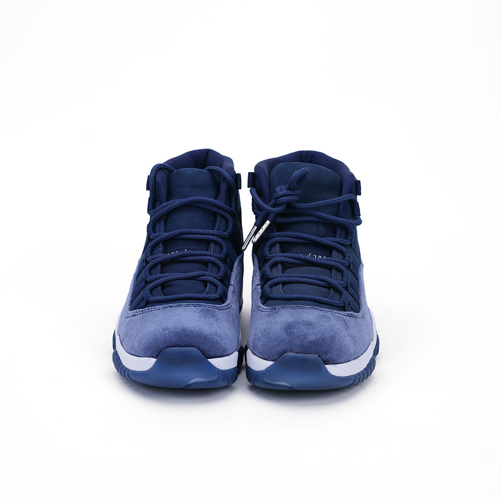 Nike Air Jordan 11 Midnight Navy Size 7.5 w New