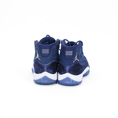 Nike Air Jordan 11 Midnight Navy Size 7.5 w New