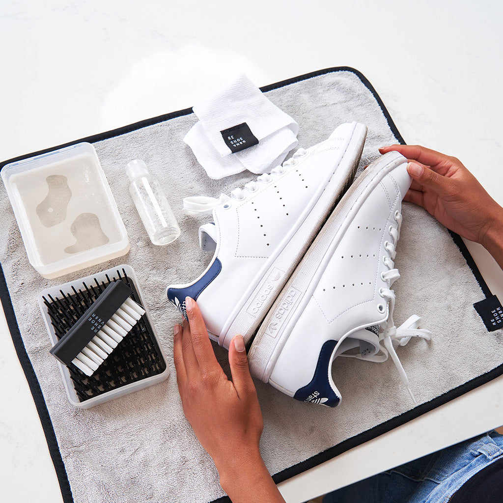 TRAVEL SNEAKER CLEANING KIT