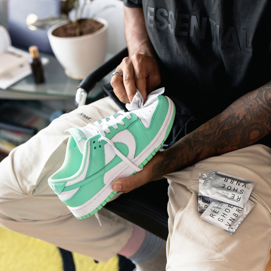 SNEAKER WIPES