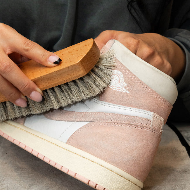 SUEDE REVIVE SYSTEM