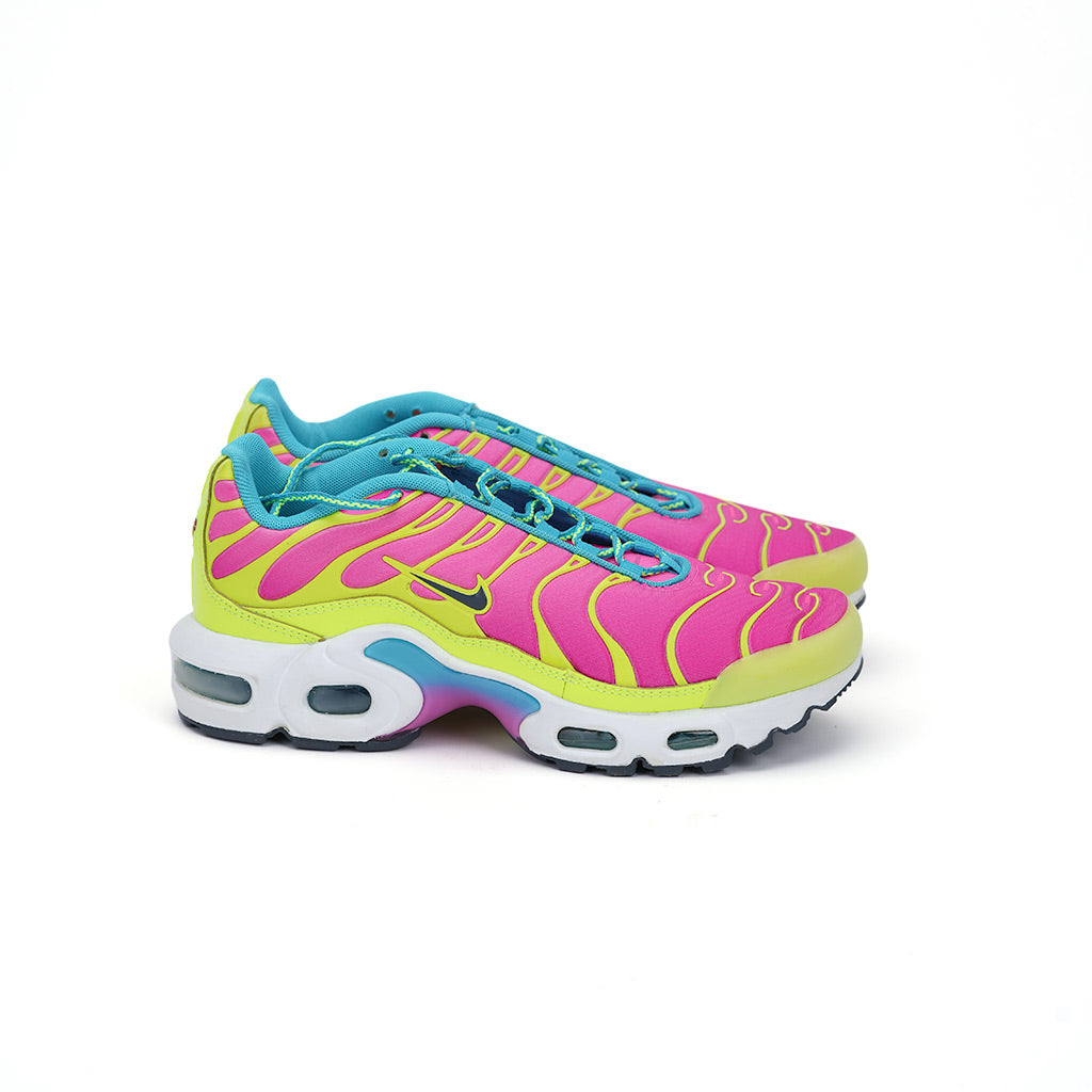 Nike Air Max Plus Volt pink Size 4.5 Used