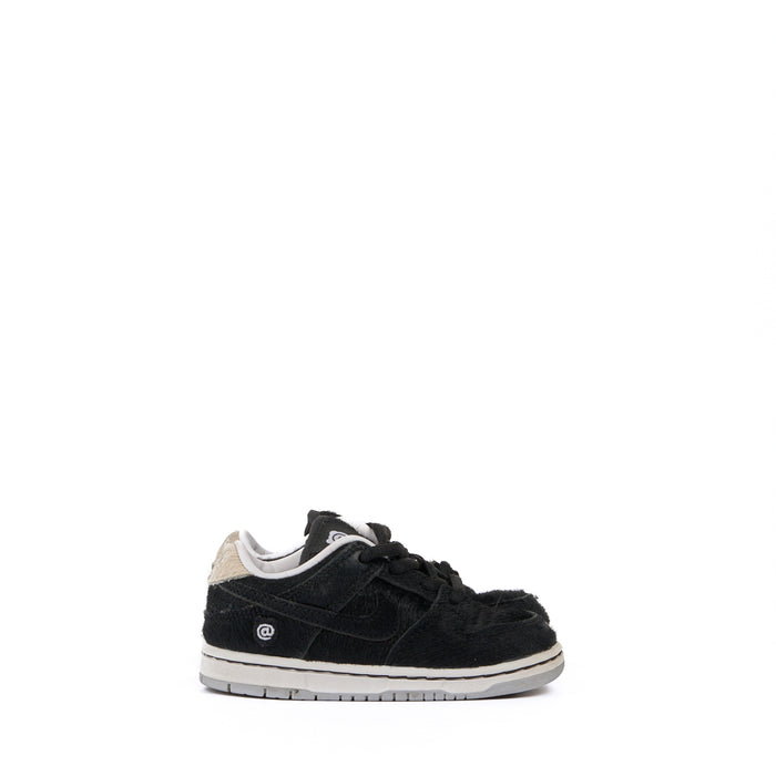 Nike Dunk Low SB BE@RBRICK Size 8C Used