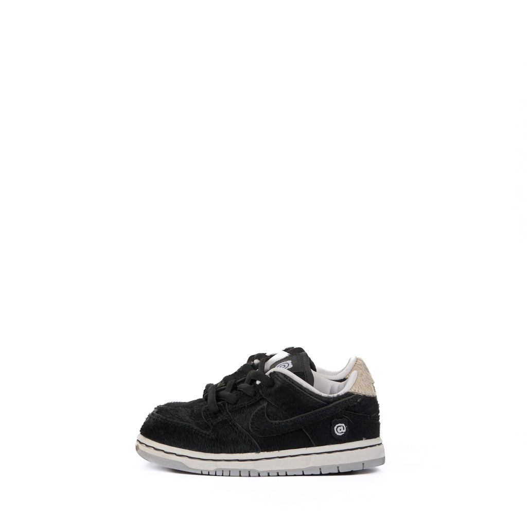 Nike Dunk Low SB BE@RBRICK Size 8C Used